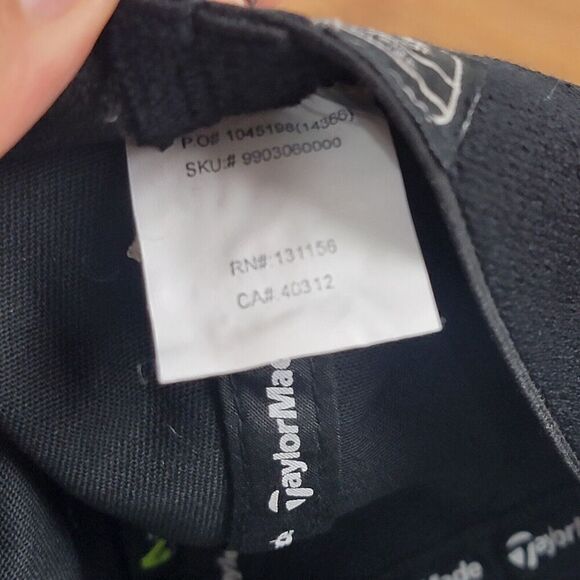 TaylorMade R11 TMax Burner Hat - Black Golf Cap NWD Fits Medium Fitted - Picture 10 of 10